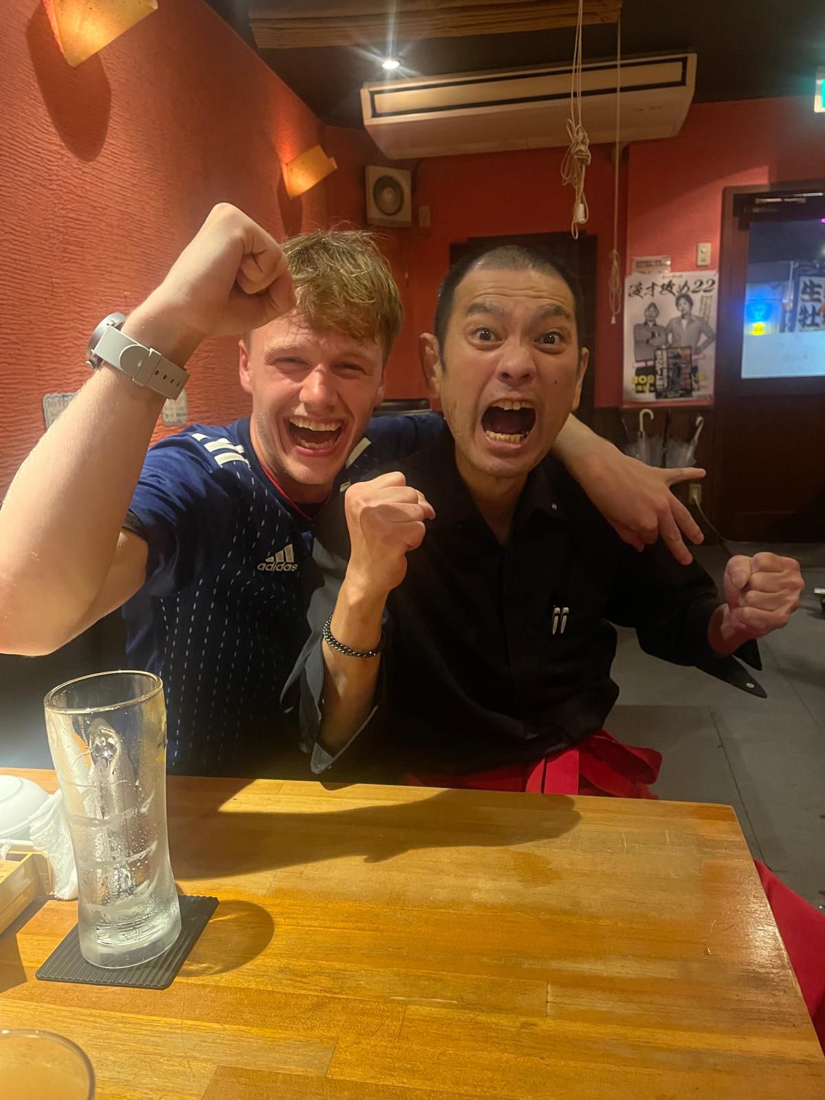 Dries Albert having fun with a friend